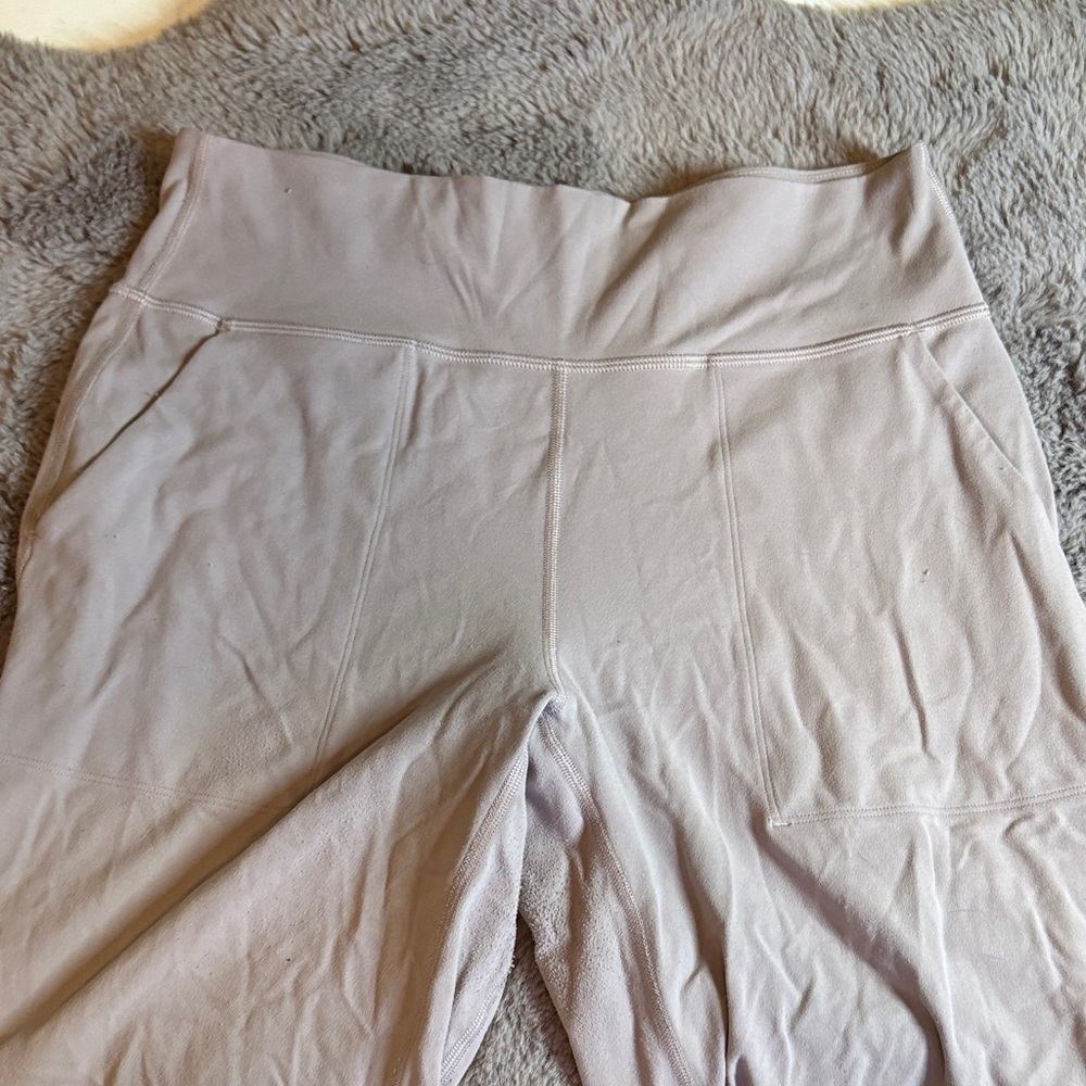 lululemon athletica Taupe Capri Leggings - Picture 2 of 5